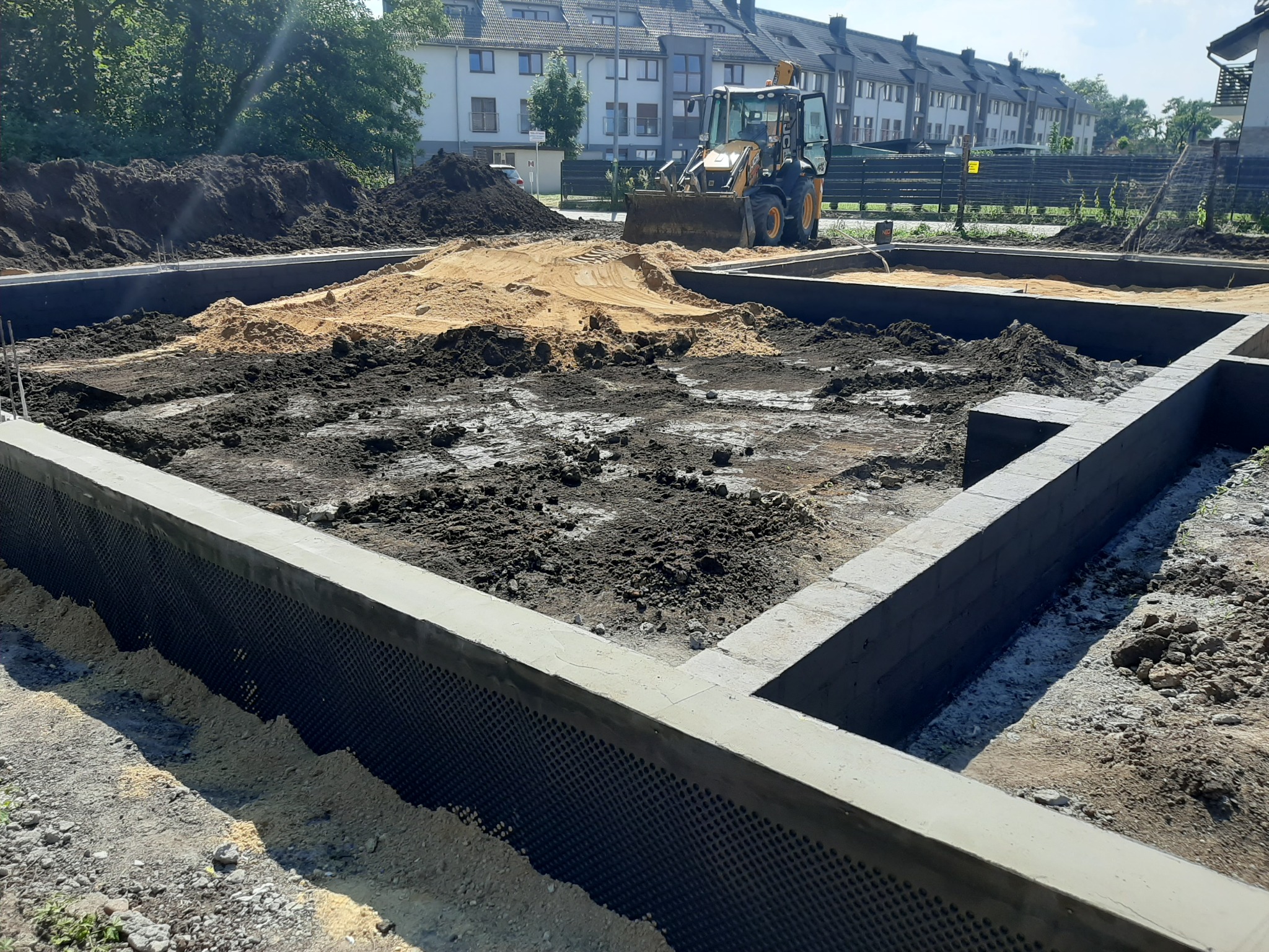 Wykopy fundamentowe wykonane sprzętem DIG UP